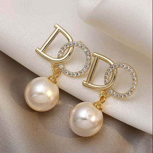 Cubic Zirconia Pearl Dangle Earrings - Picture 4 of 5